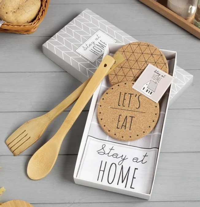 Набор подар. "Stay at home" полотенце, подставки, кух. ложка, кух. лопатка 7009708