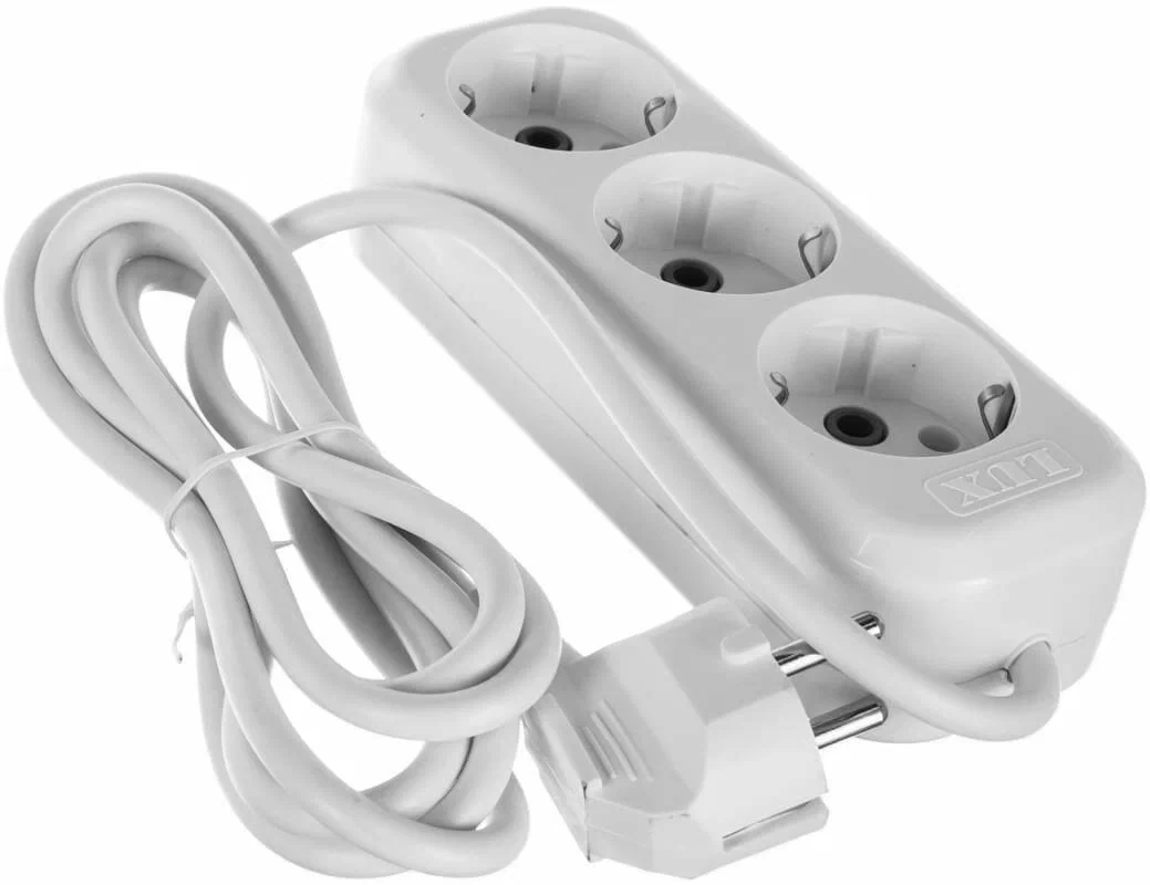 Удлинитель сетевой LUX У3-E-02 10А 250В, 3-местный с з/к, 1,5м