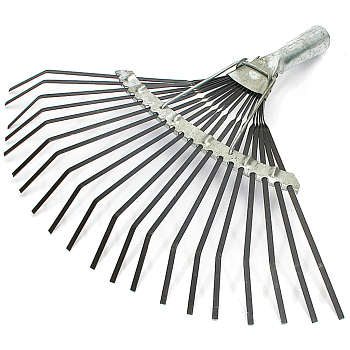 Грабли веерные пластинчатые оцинк. 20 зуб.